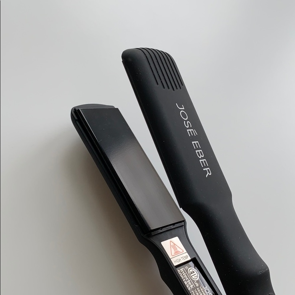 José Eber straightening iron